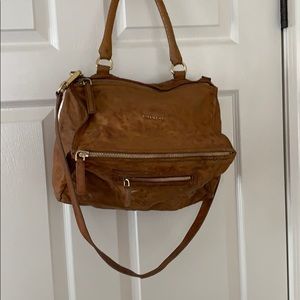 Givenchy Pandora Pepe